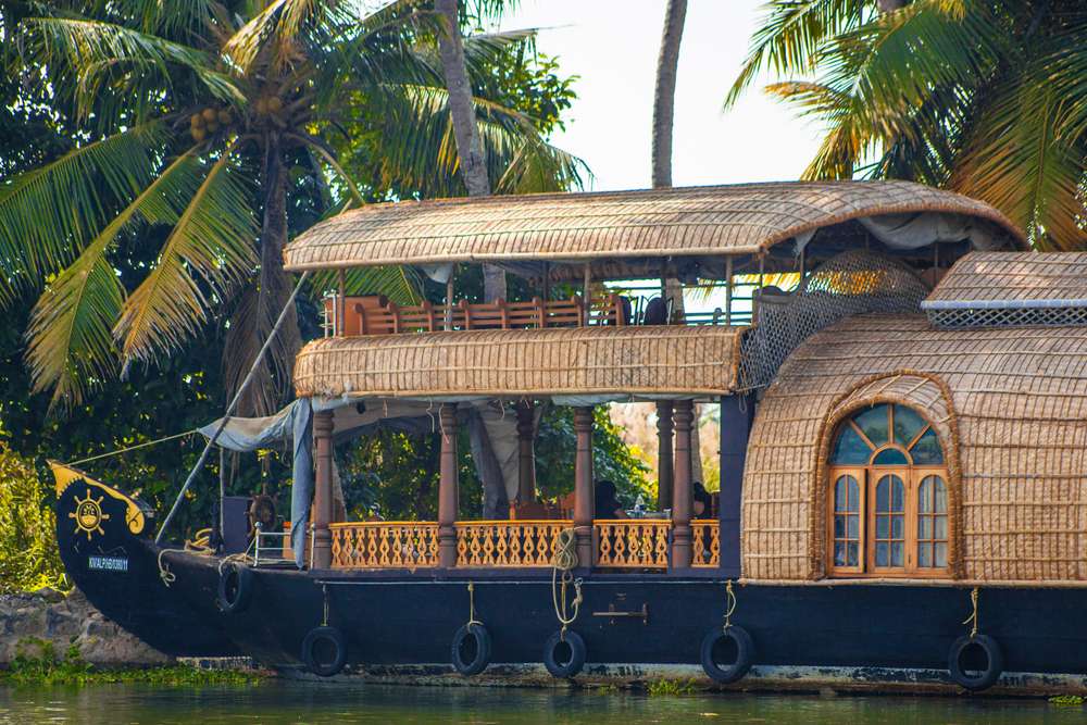 Alleppey Backwater Tour 2022 | Flat 20% off