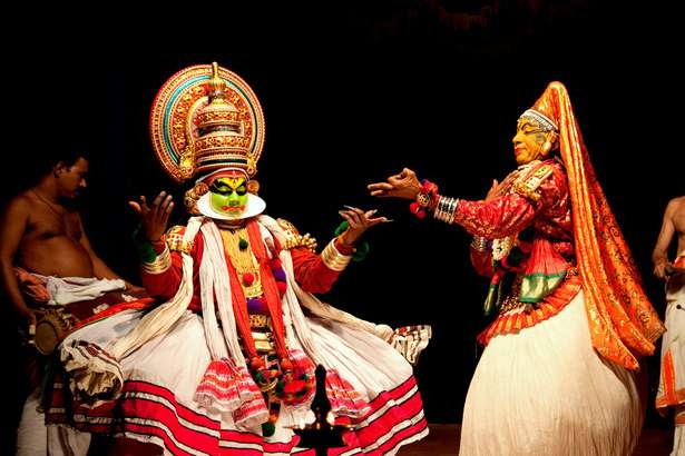 Enjoy Kathakali in Munnar