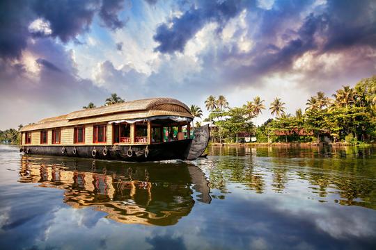 15 Best Kerala Backwaters - {{year}} (2600+ Reviews & Photos)