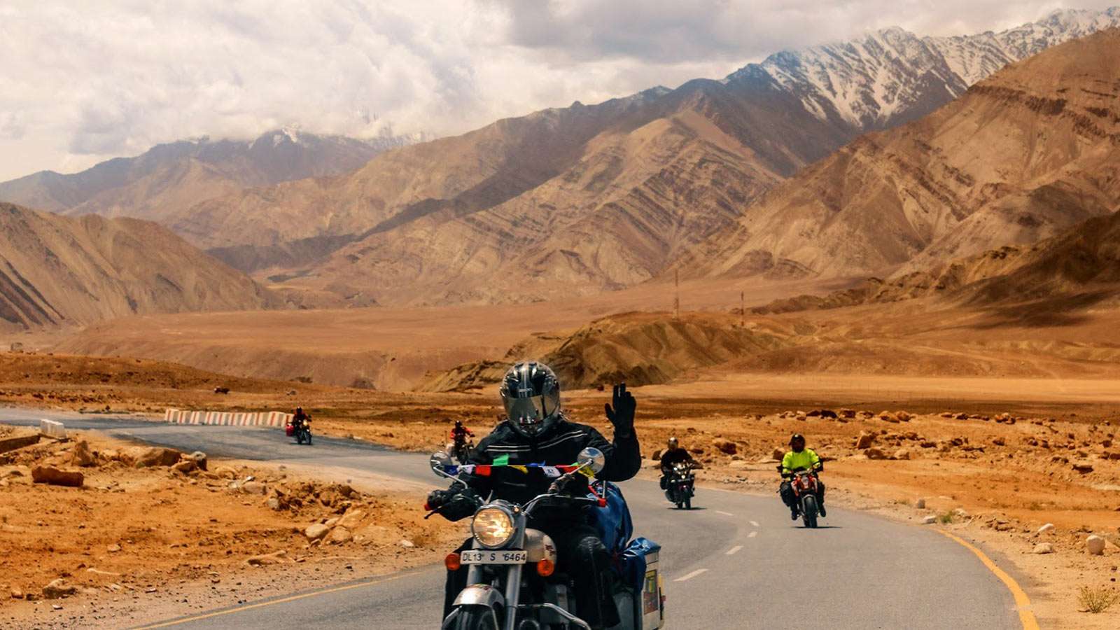 Leh Ladakh Road Trip | Delhi to Leh by Road Guide {{year}}