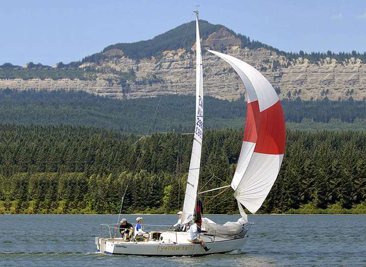 Sailing in Mumbai | Book Online & Get 2700 Cashback!