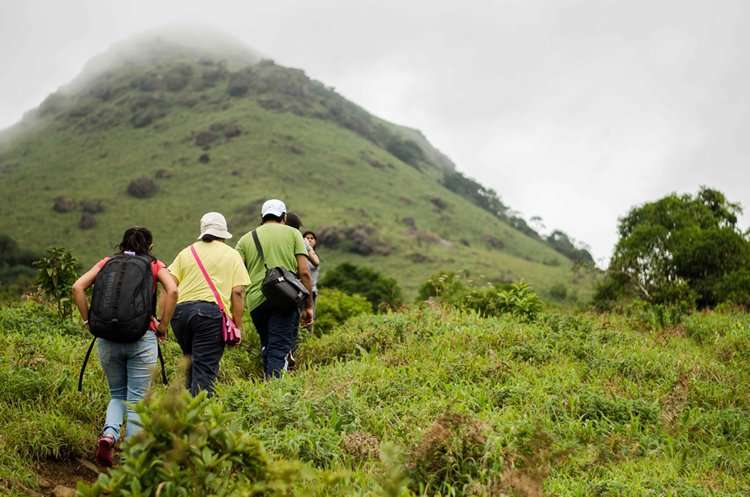 Murkannu Gudda and Hadlu Waterfalls Trek @ 25% off