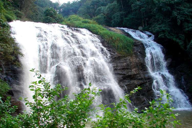 Water Rappelling in Coorg