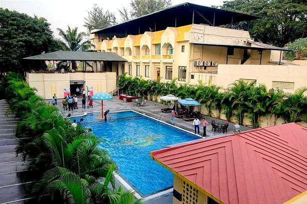 Monteria Resort, Khalapur