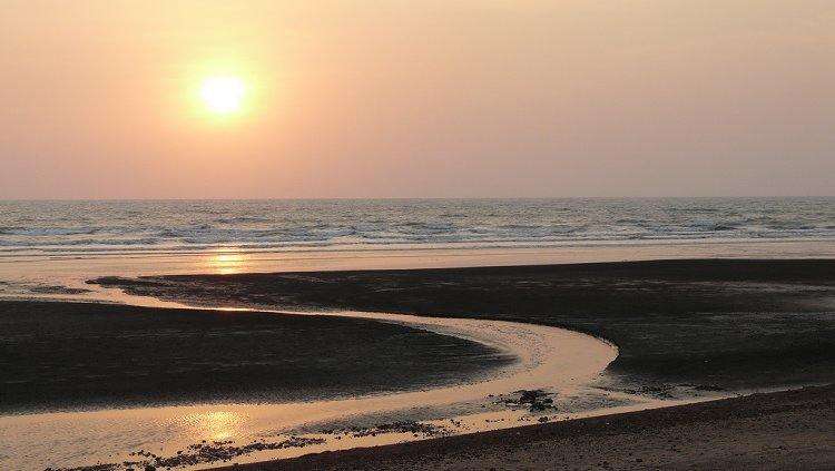 Dapoli (184 km from Pune)