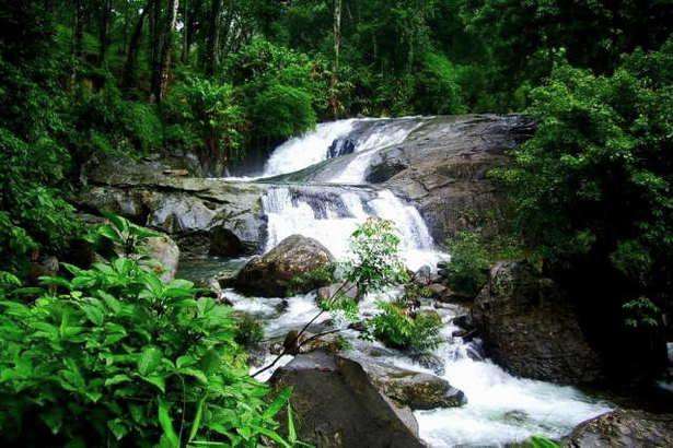 Amedhi Kallu Trek, Chikmagalur -  310.6 km