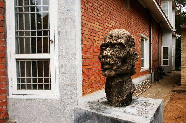 Cholamandal Artist Village