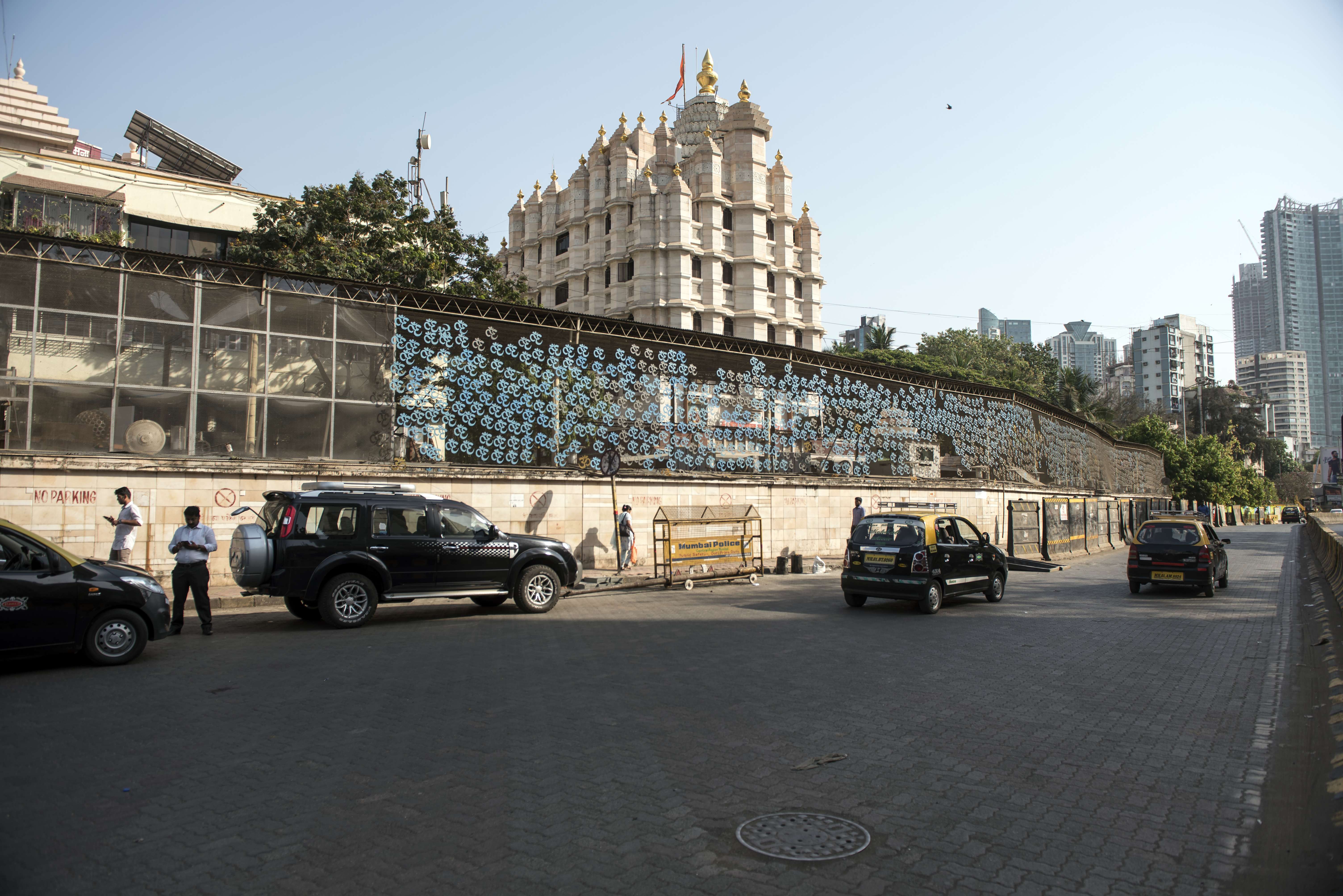 Siddhivinayak Temple (11 km from Mumbai Airport)