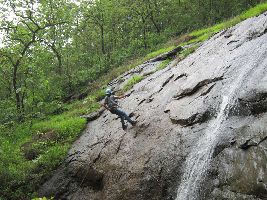 Durshet (76 kms from Mumbai)