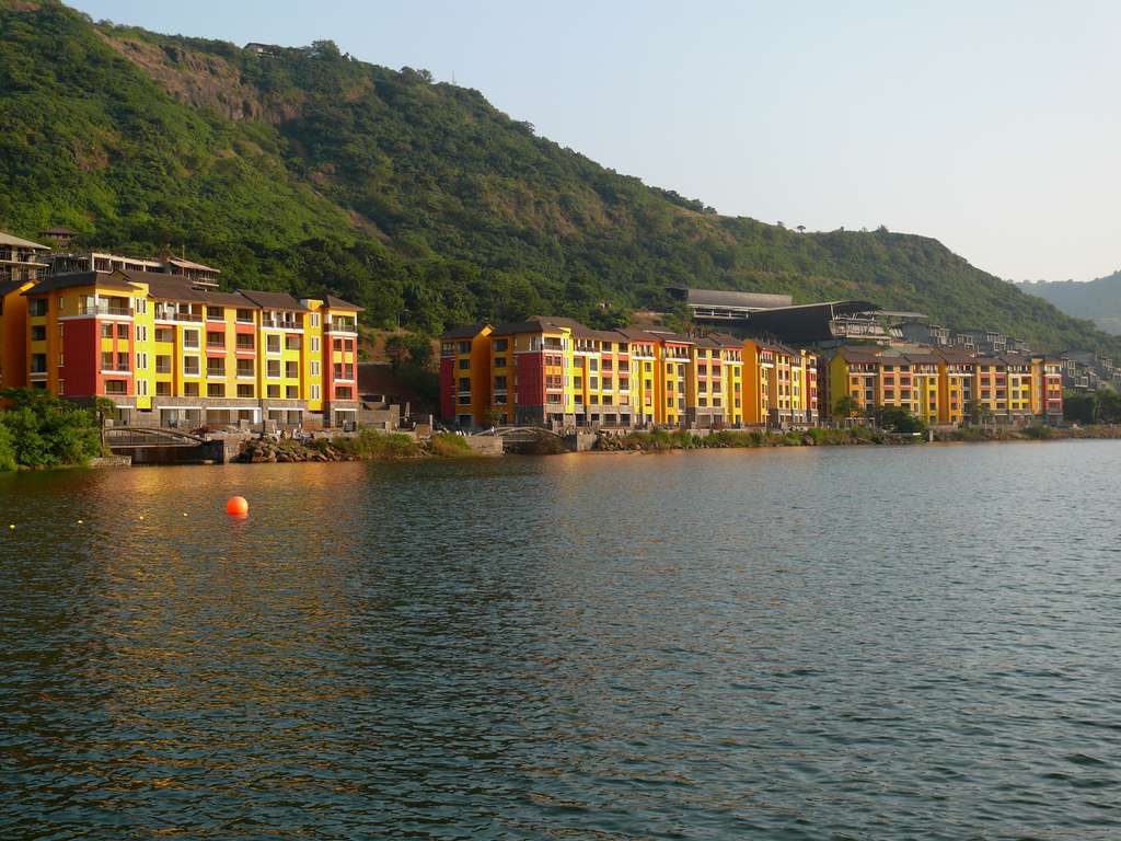 Lavasa (186 kms from Mumbai)