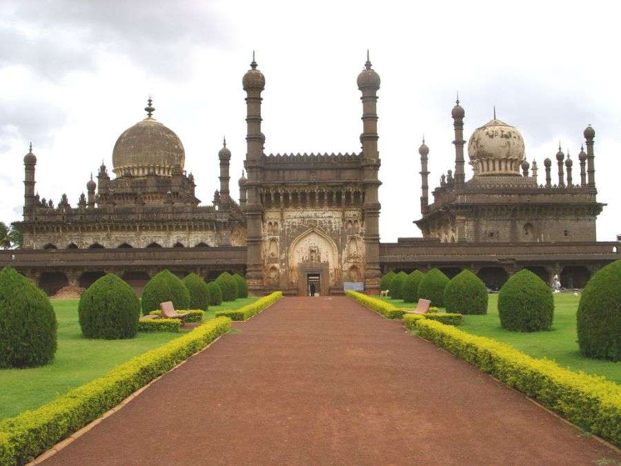 Bijapur (493 kms from Mumbai)