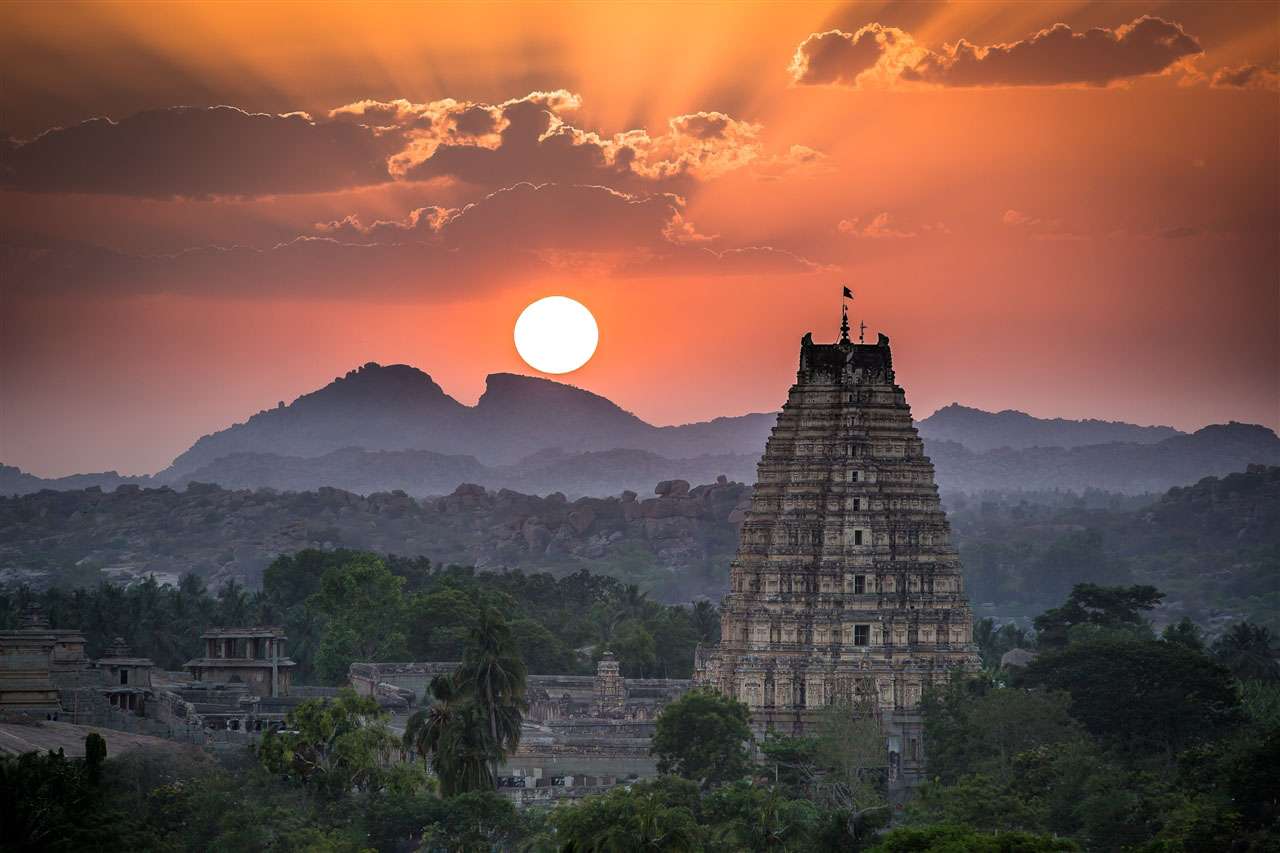 Hampi (341 Km from Bangalore)