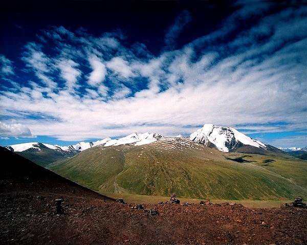 Kang Yatse and Dzo Jongo