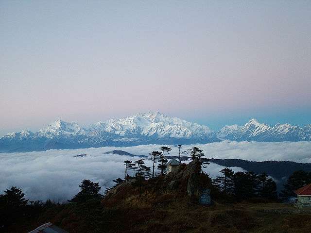 Singhalia Ridge Trail, Darjeeling, West Bengal