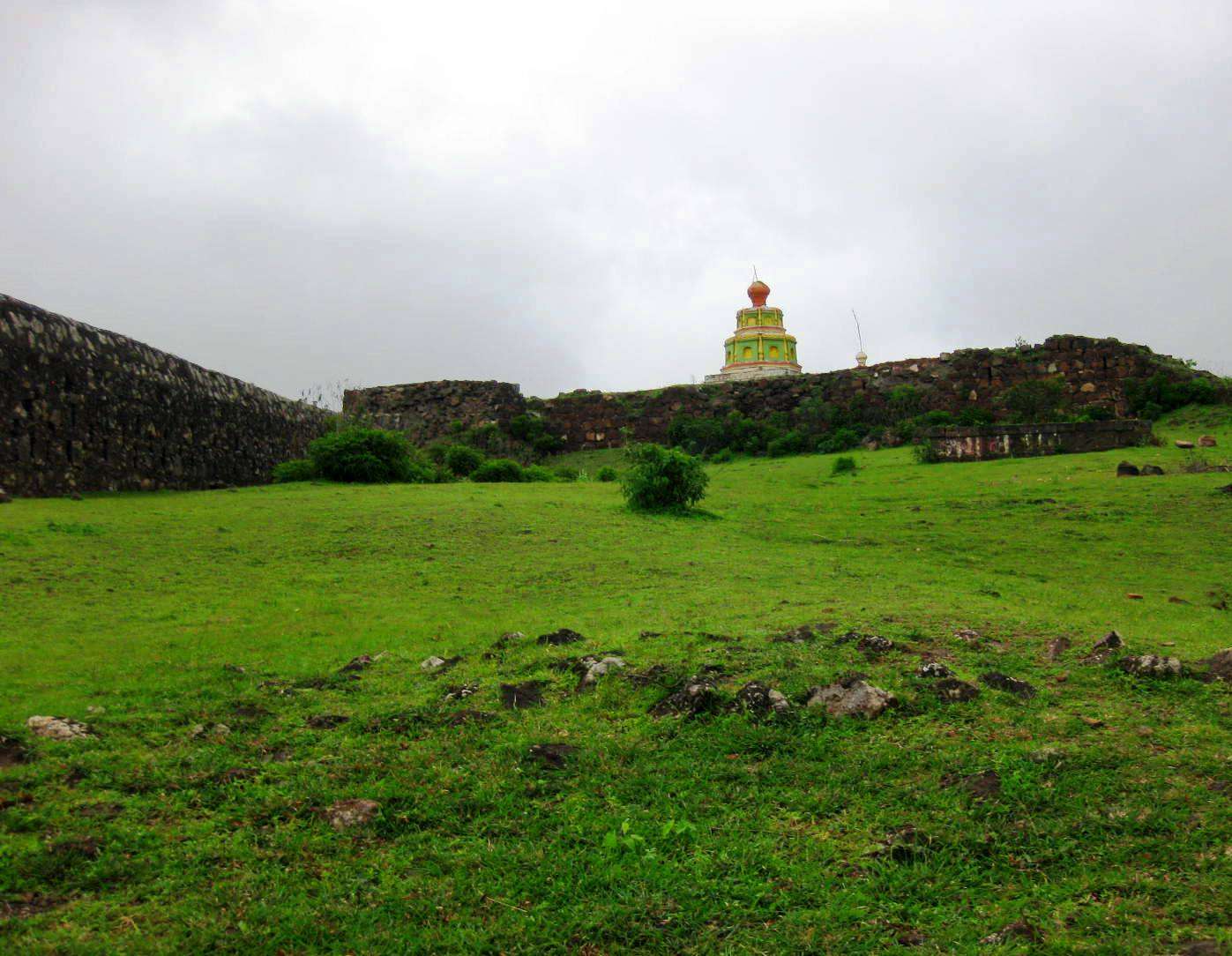 Trek to Malhargad, Jejuri & Purandar near Saswad, and Pune