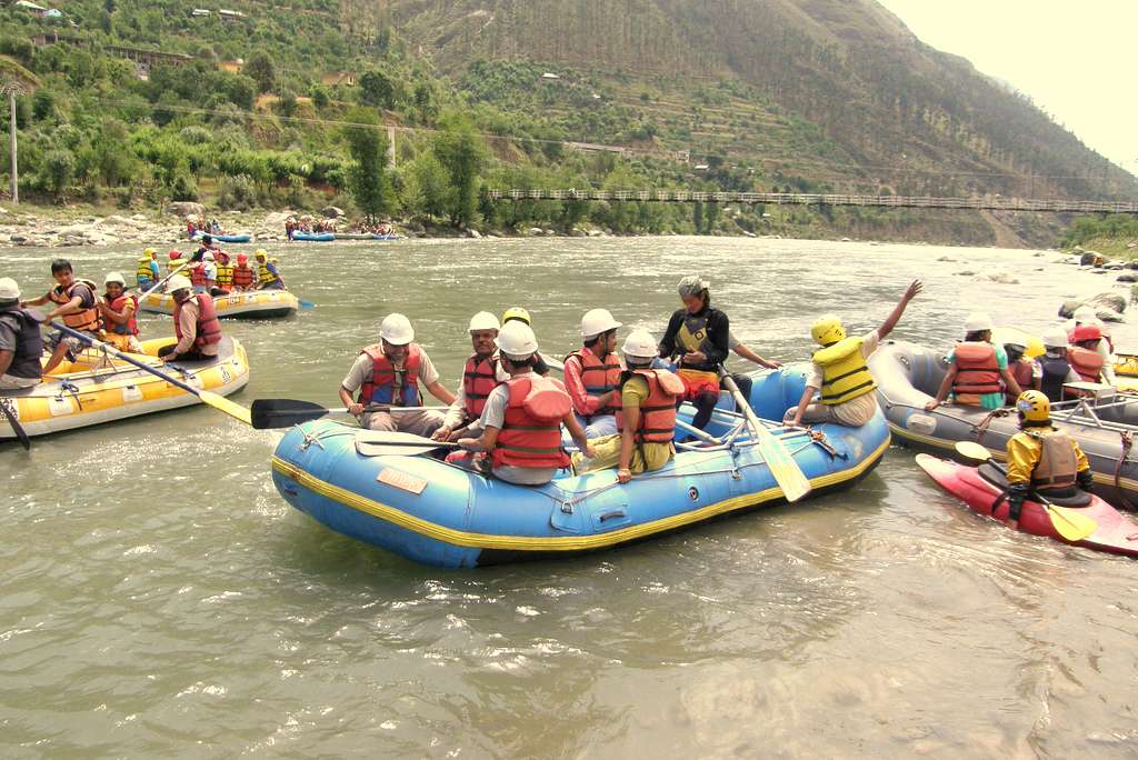 Rafting Expedition in Beas River, Himachal Pradesh