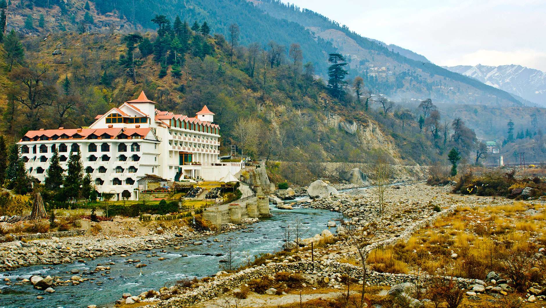 55 Resorts in Manali | Deals Upto 50% Off
