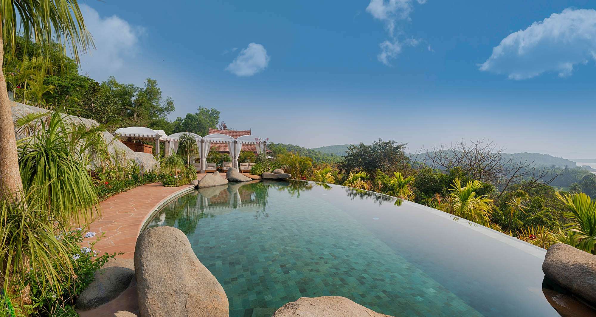 20 Resorts in Gokarna, Book Now & Get Upto 50% Off