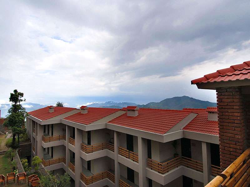Kanatal Resort and Spa