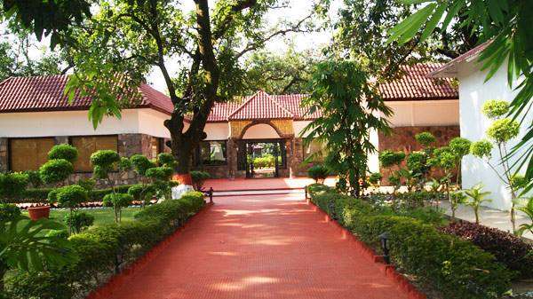 Corbett Leela Vilas Resort