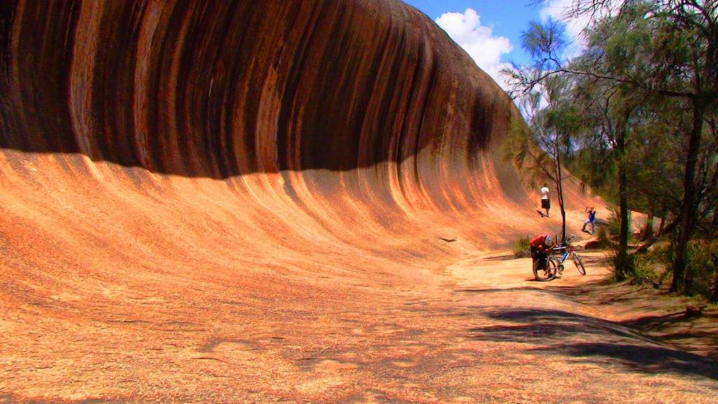 Explore Wave Rock in Perth