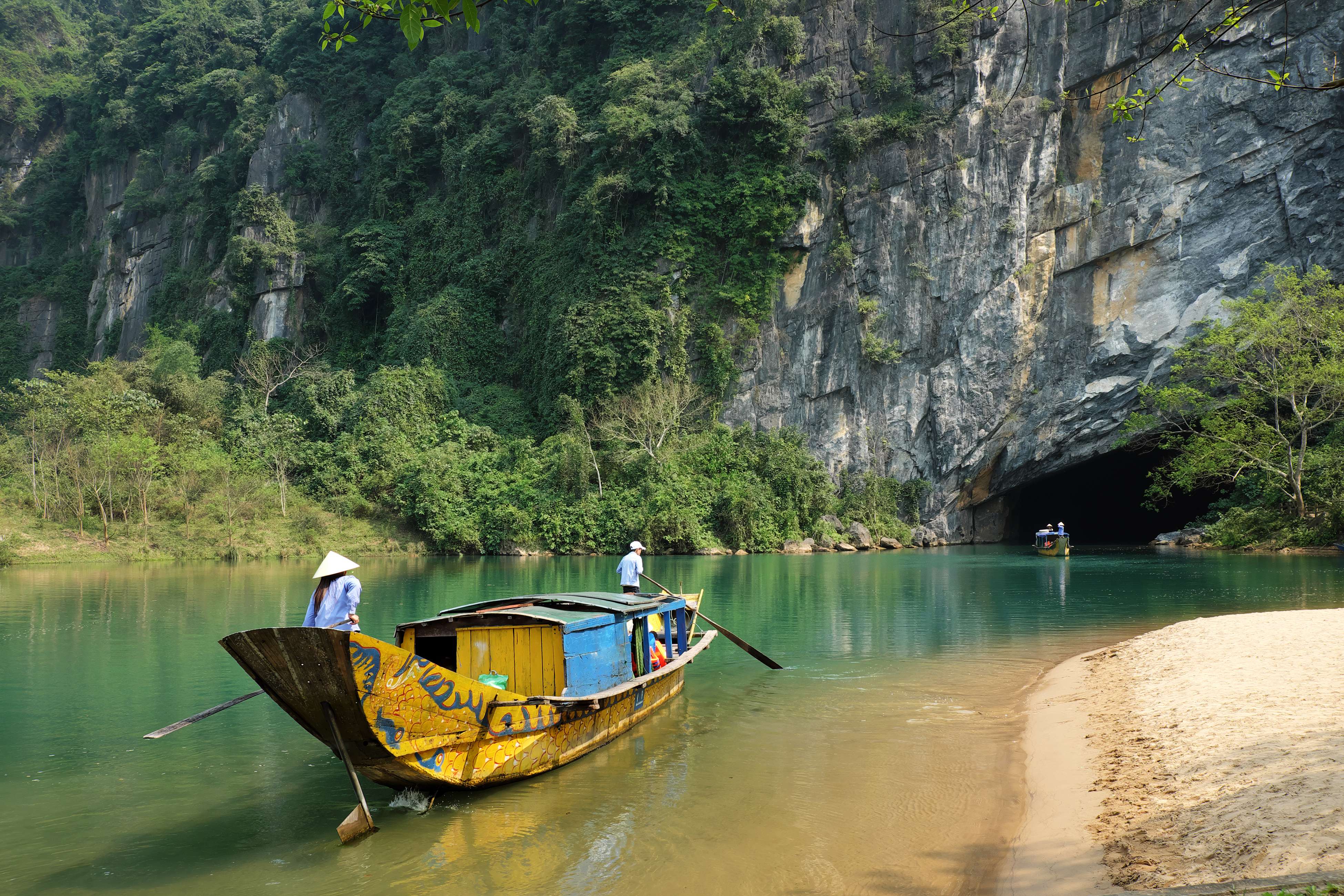 Phong Nha Cave Tour from Hue | Book Now @ Flat 10% off