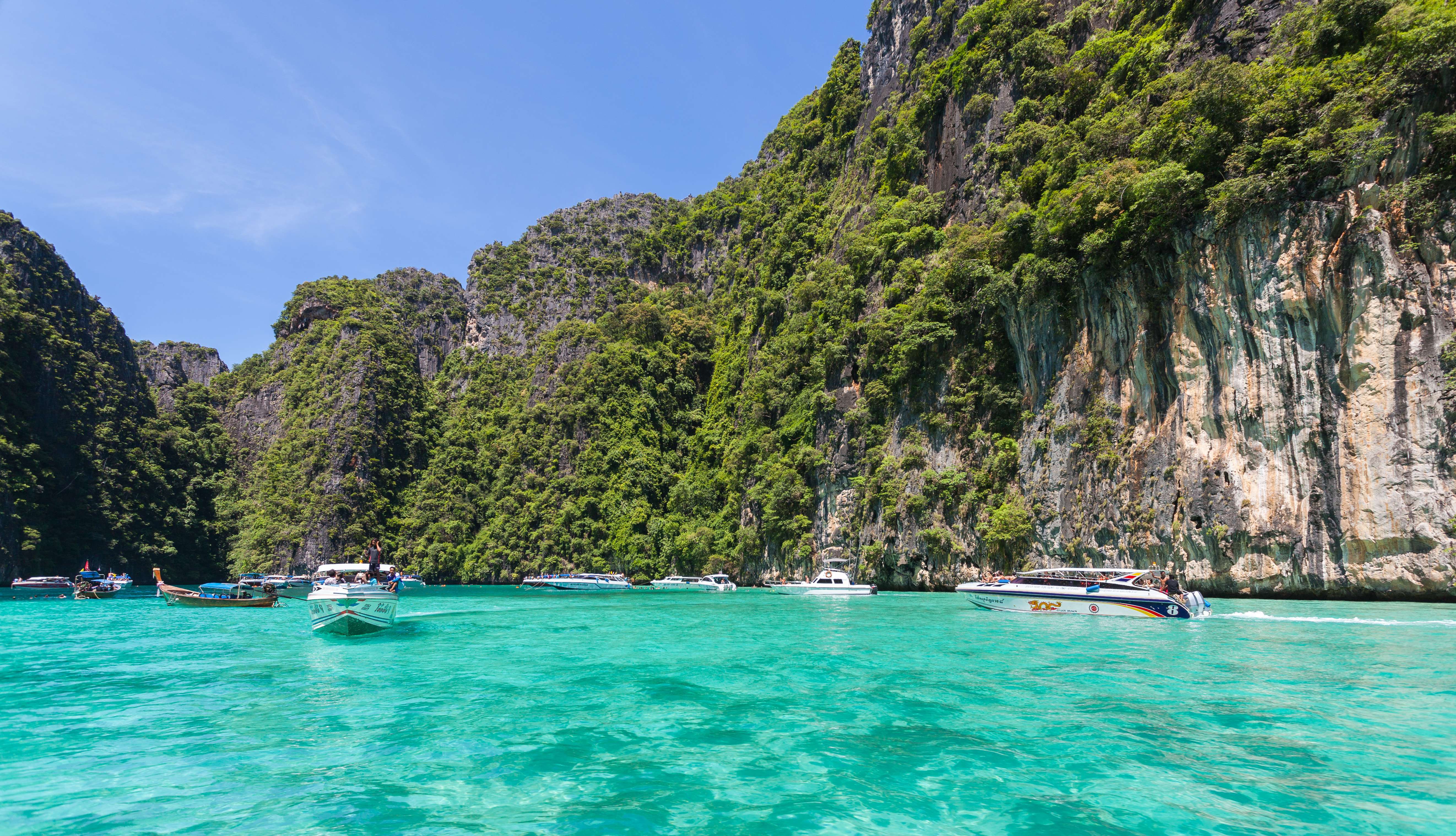 Phi Phi Island Boat Tour | Book Now & Get Flat 20% off