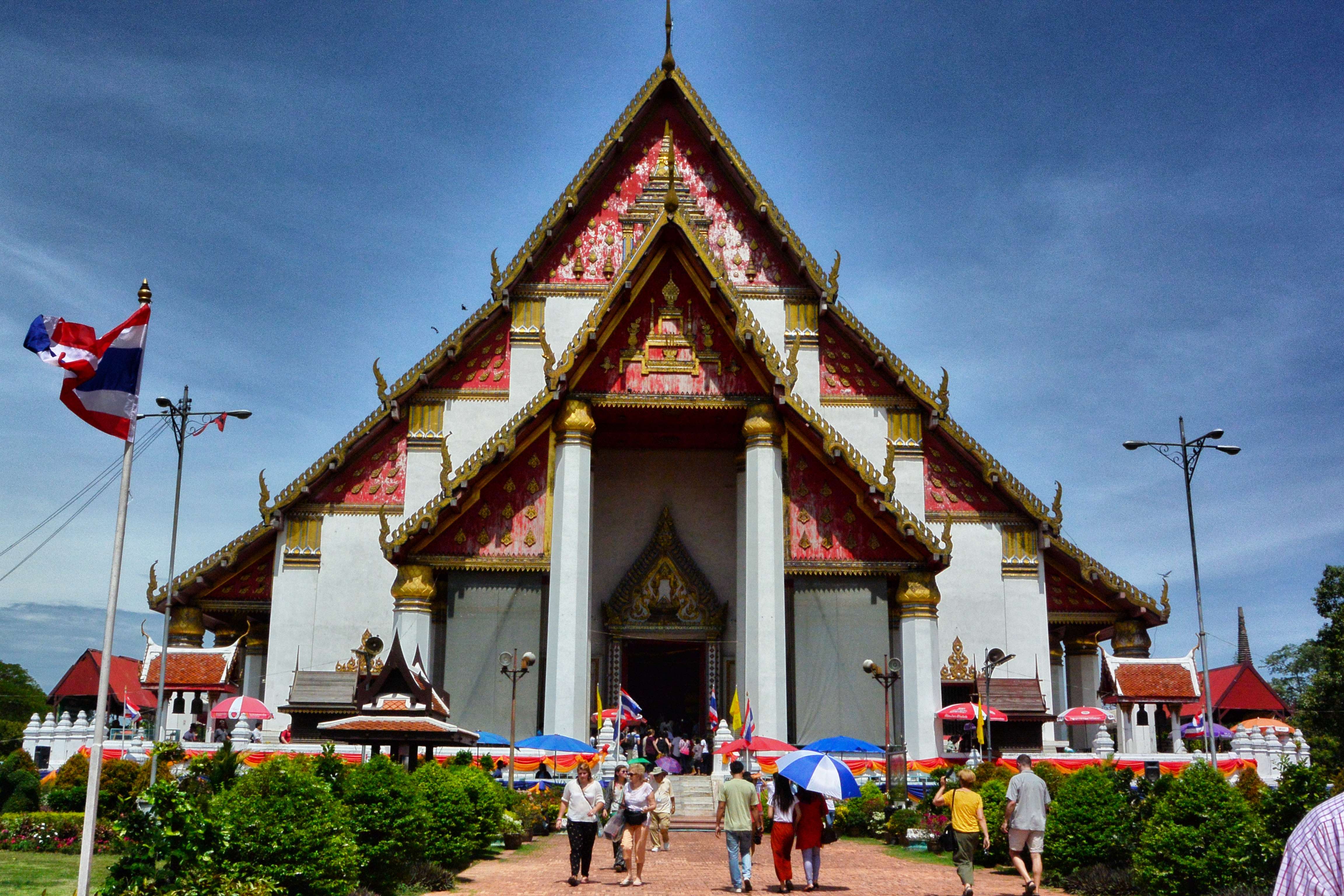 Wiharn Phra Mongkhon Bophit