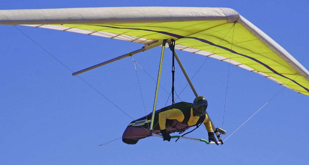 Hand Gliding