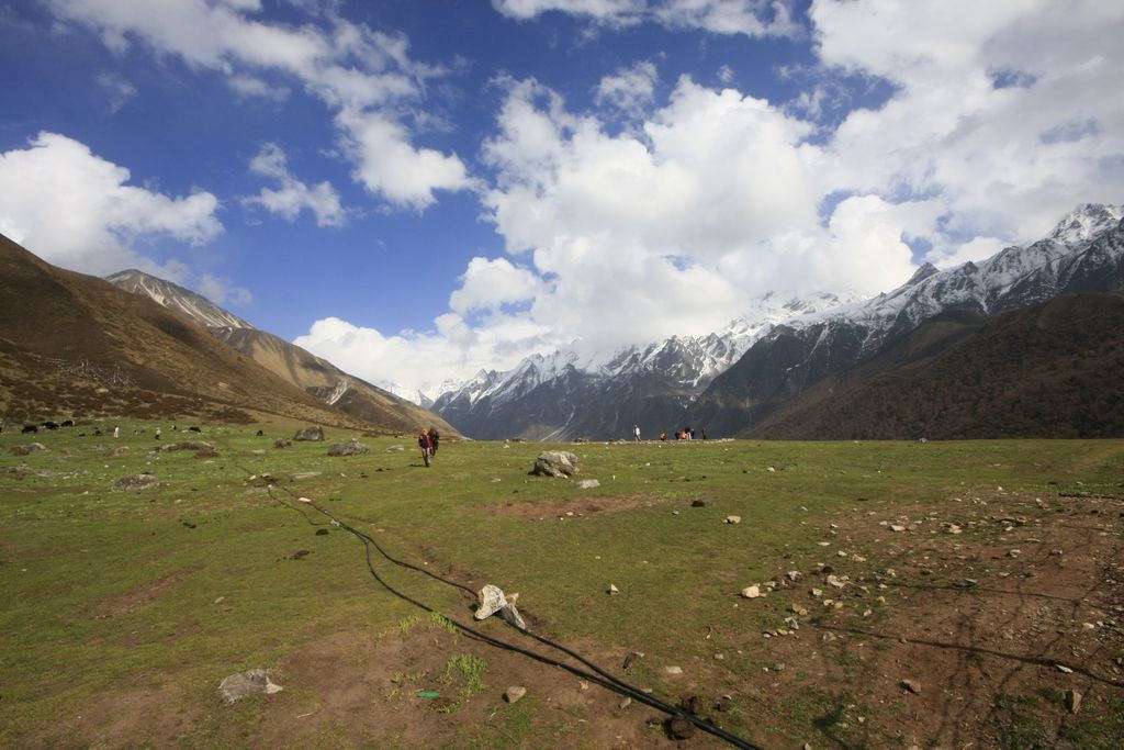 Shishapangma Trek