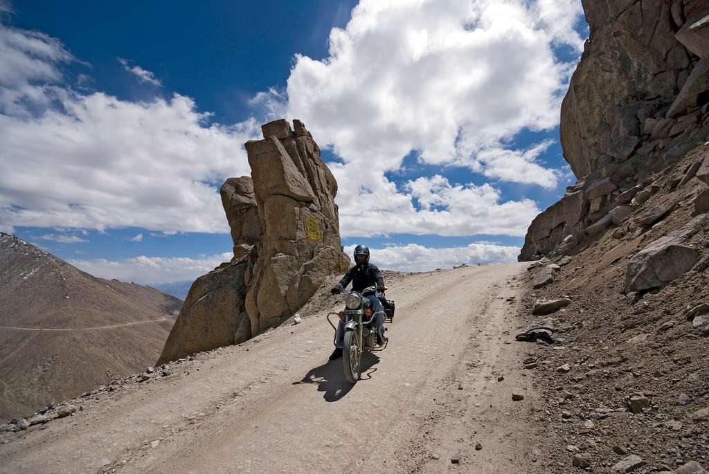 Manali - Leh - Srinagar Bike Package