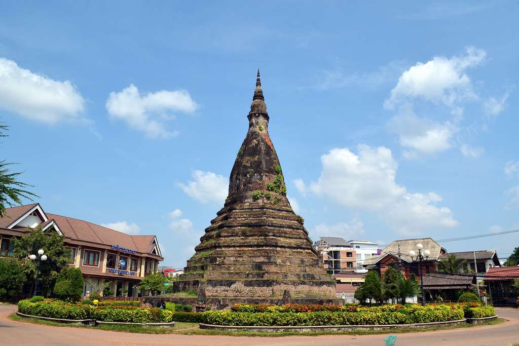 Black Stupa (That Dam)
