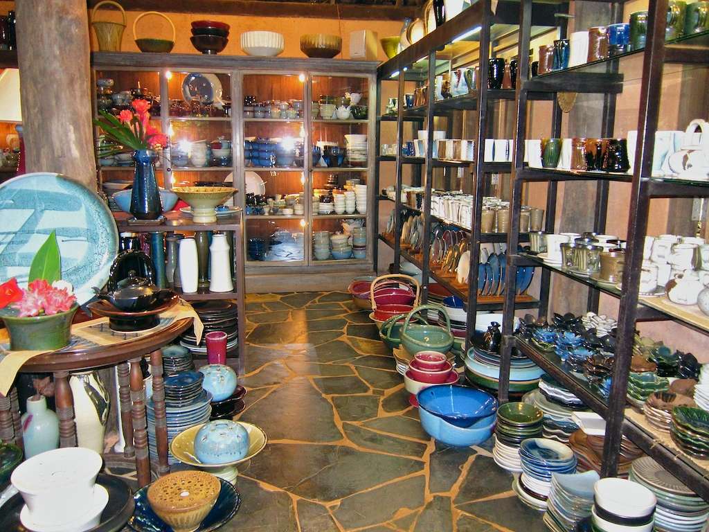 Visit Doi Din Dang Pottery