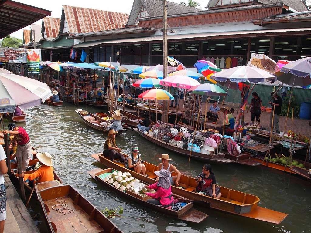 Visit Floating Market, Bangkok