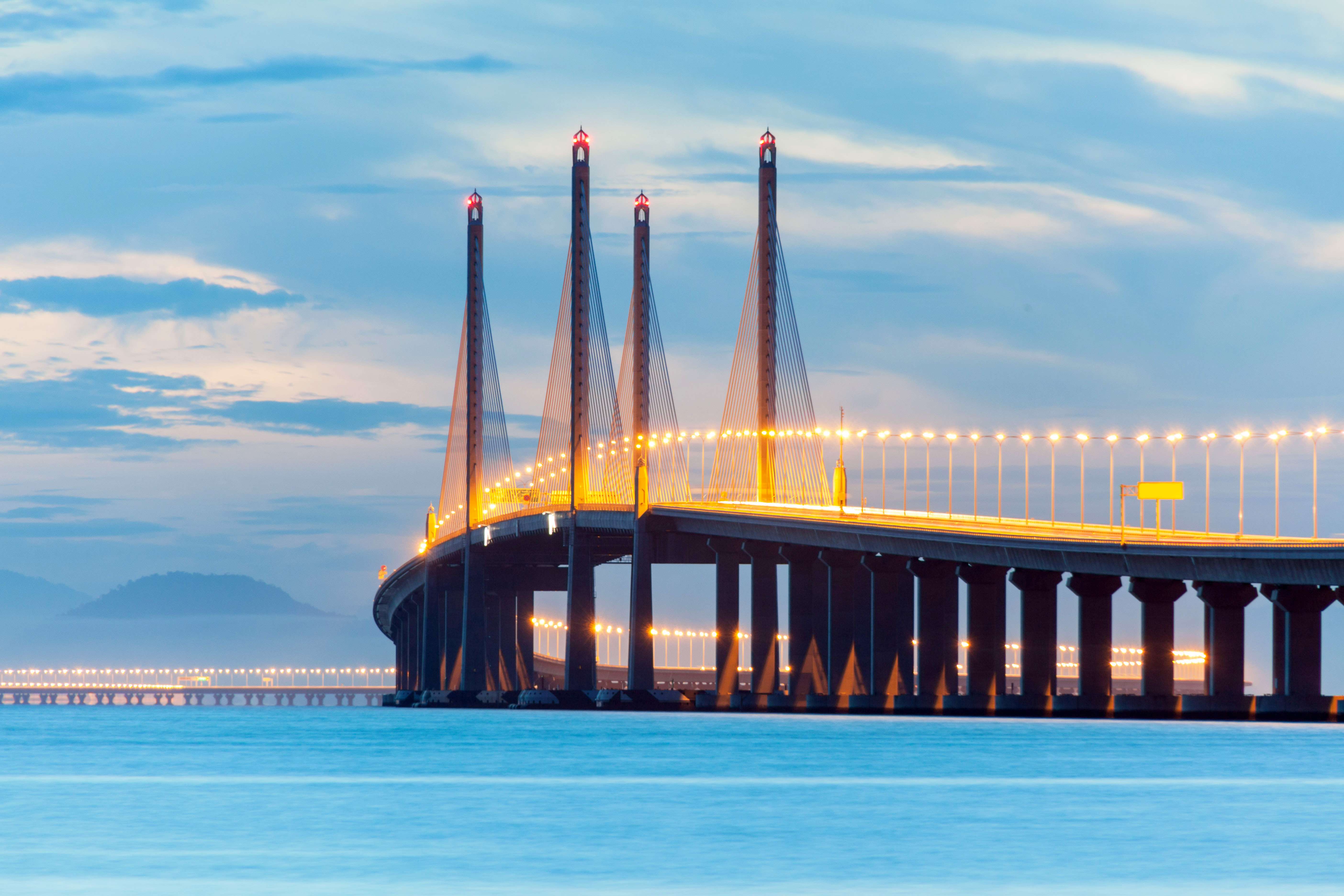 Admire Penang Bridge