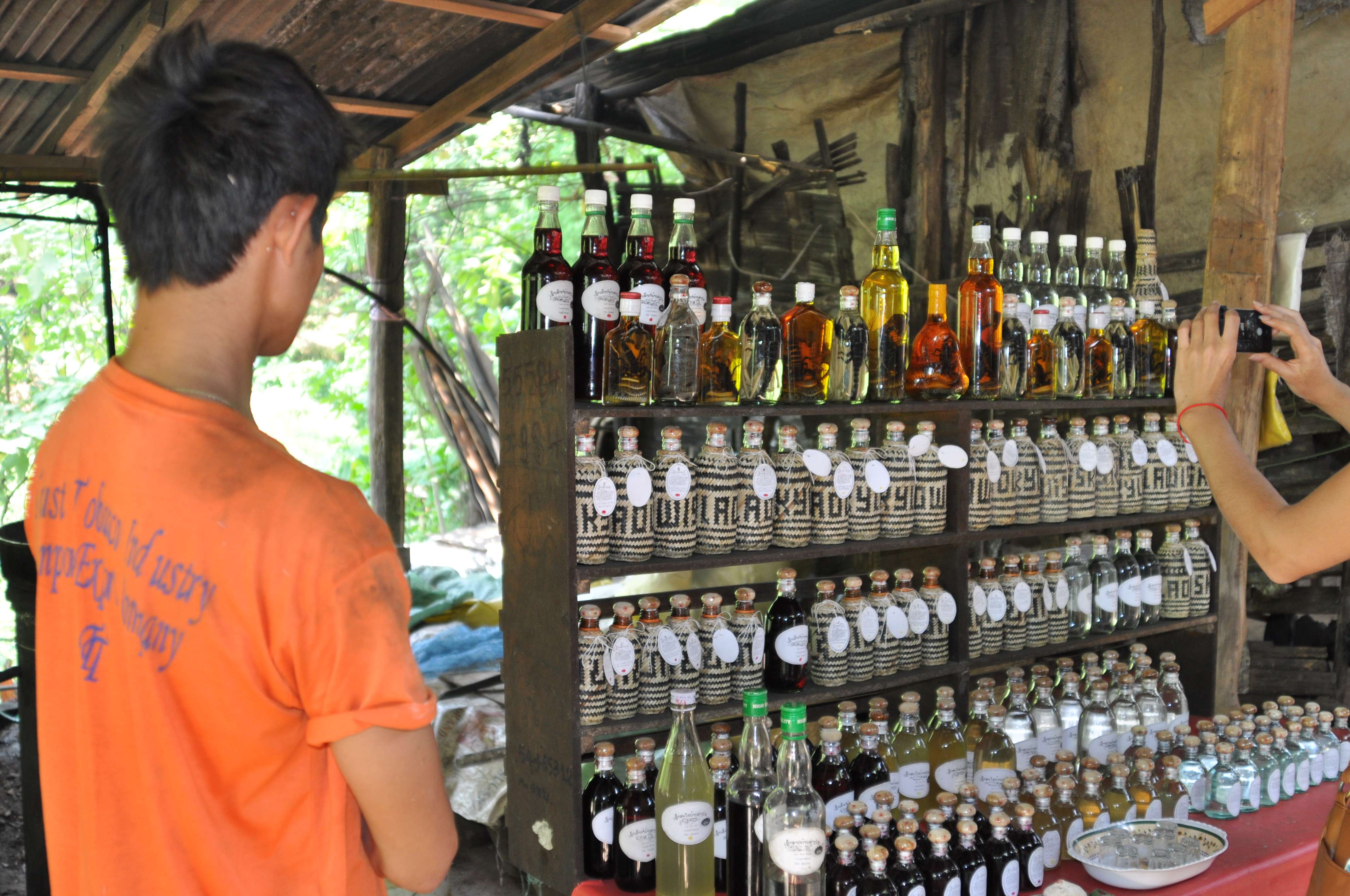 Whiskey Village (Ban Xang Hai)