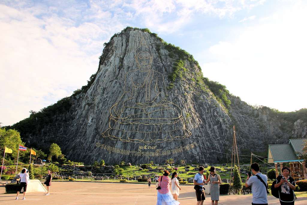 Khao Chi Chan (Buddha Mountain), Pattaya
