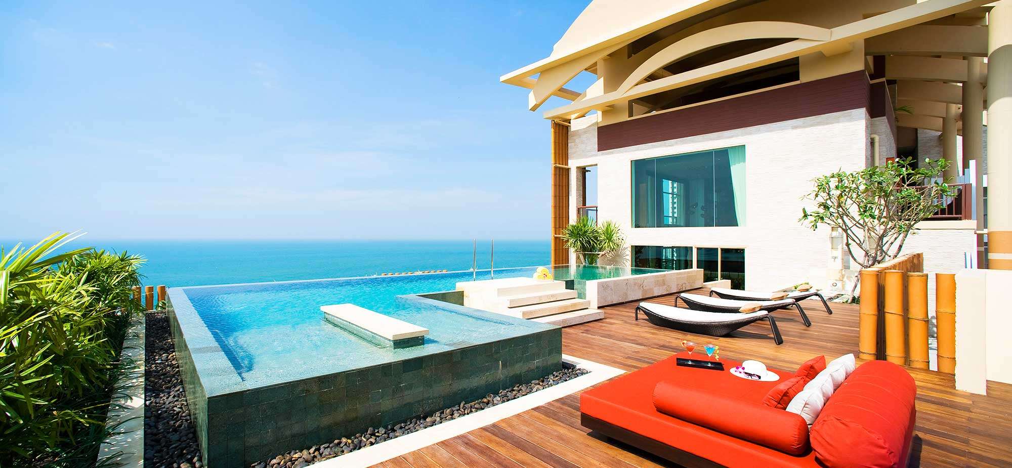 Centara Grand Mirage Beach Resort