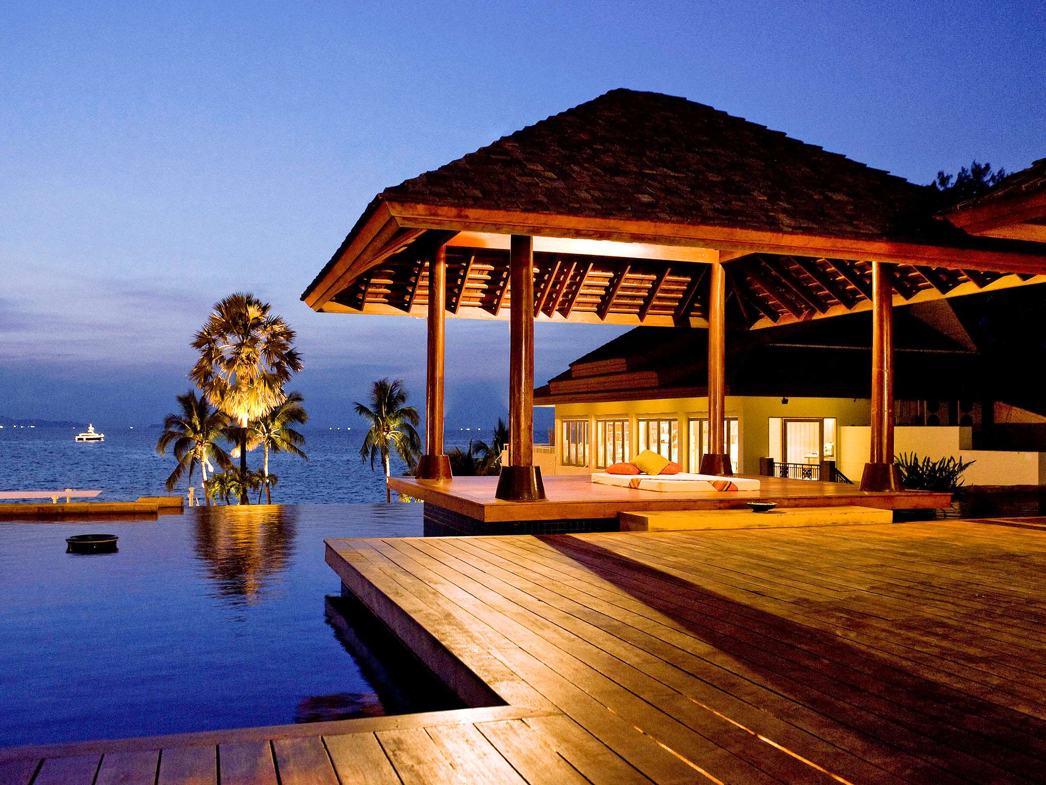 Pullman Pattaya Hotel G