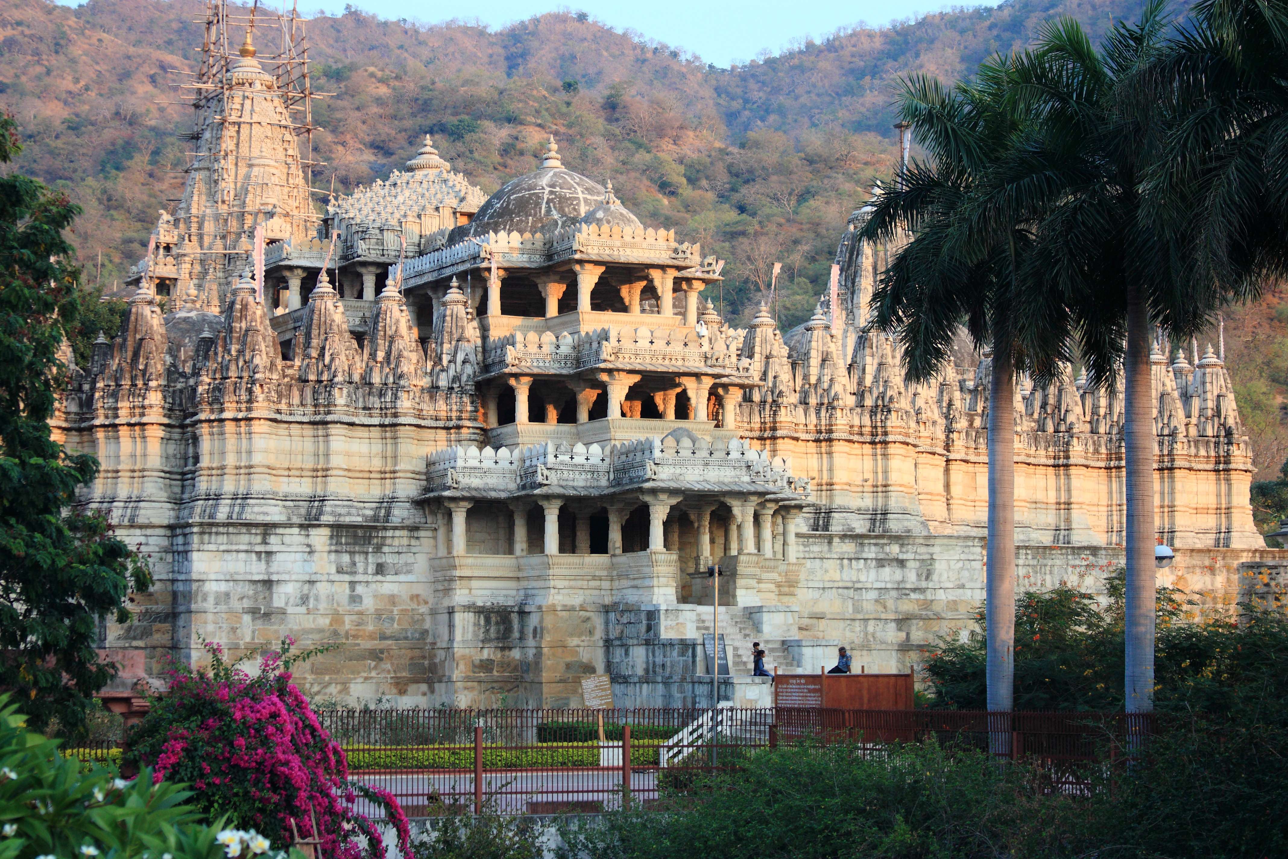 Ranakpur (626 kms from Delhi) 