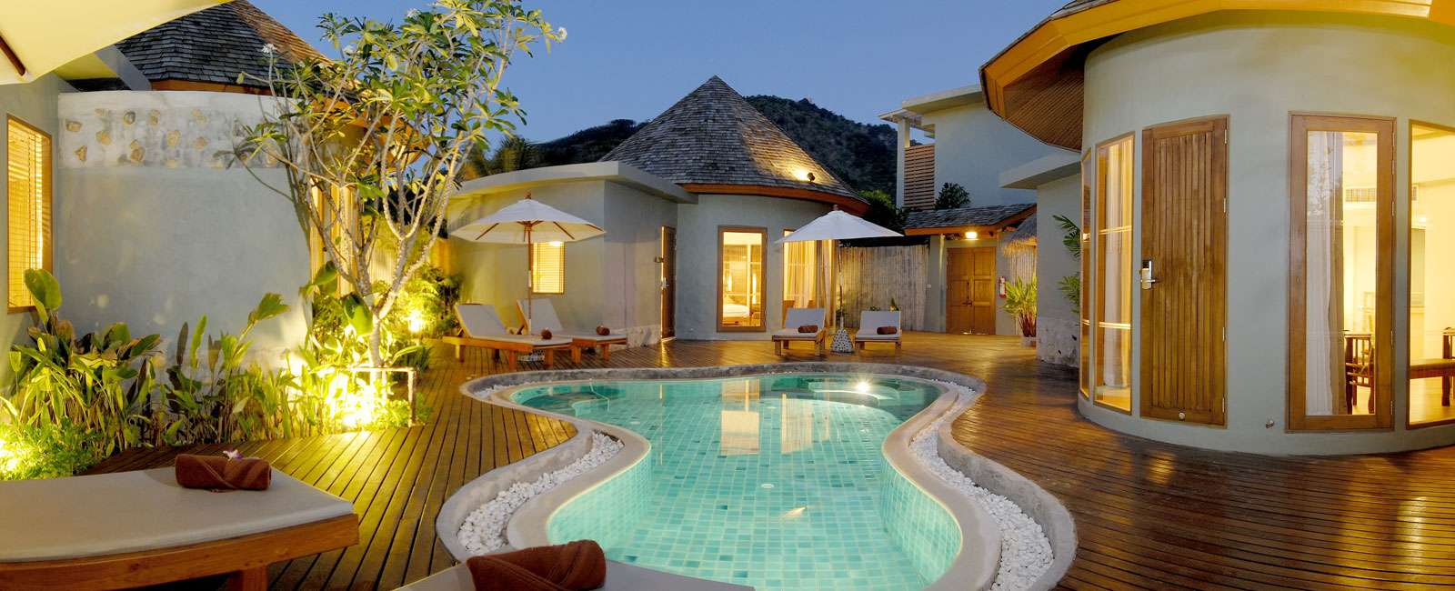 Metadee Resort and Villas