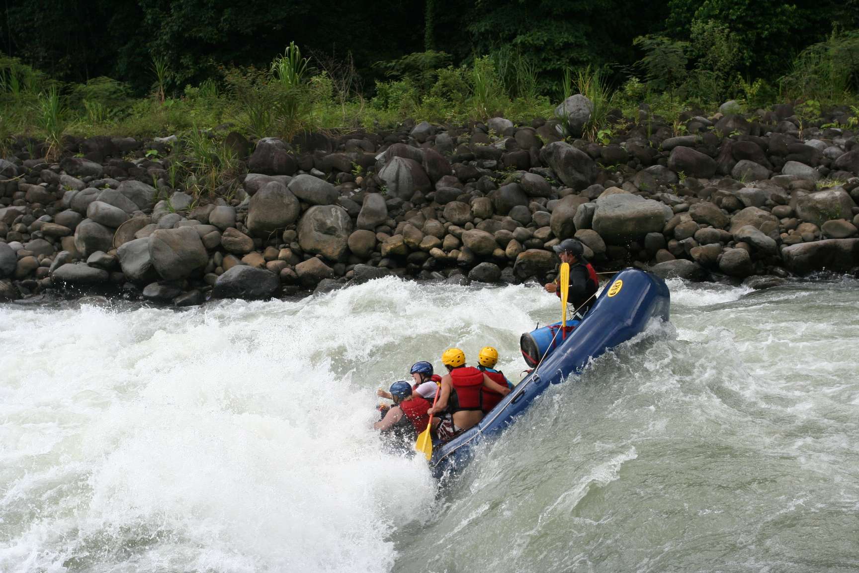 Best Time for Rafting in Manali