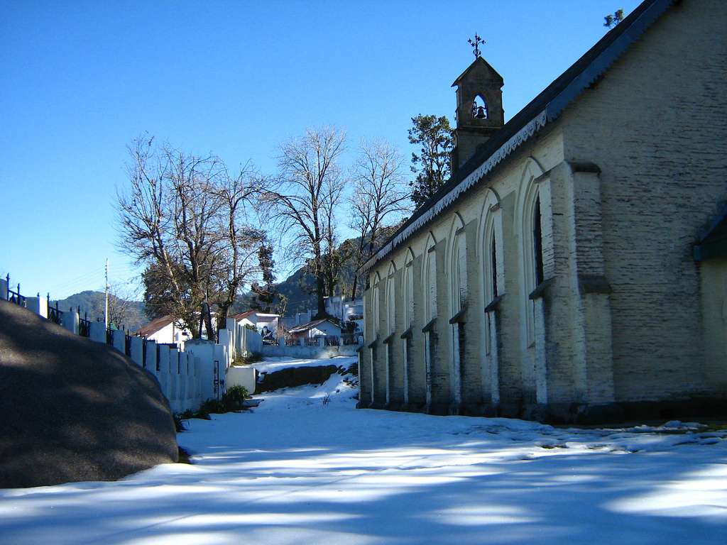Dalhousie (560 kms from Delhi)