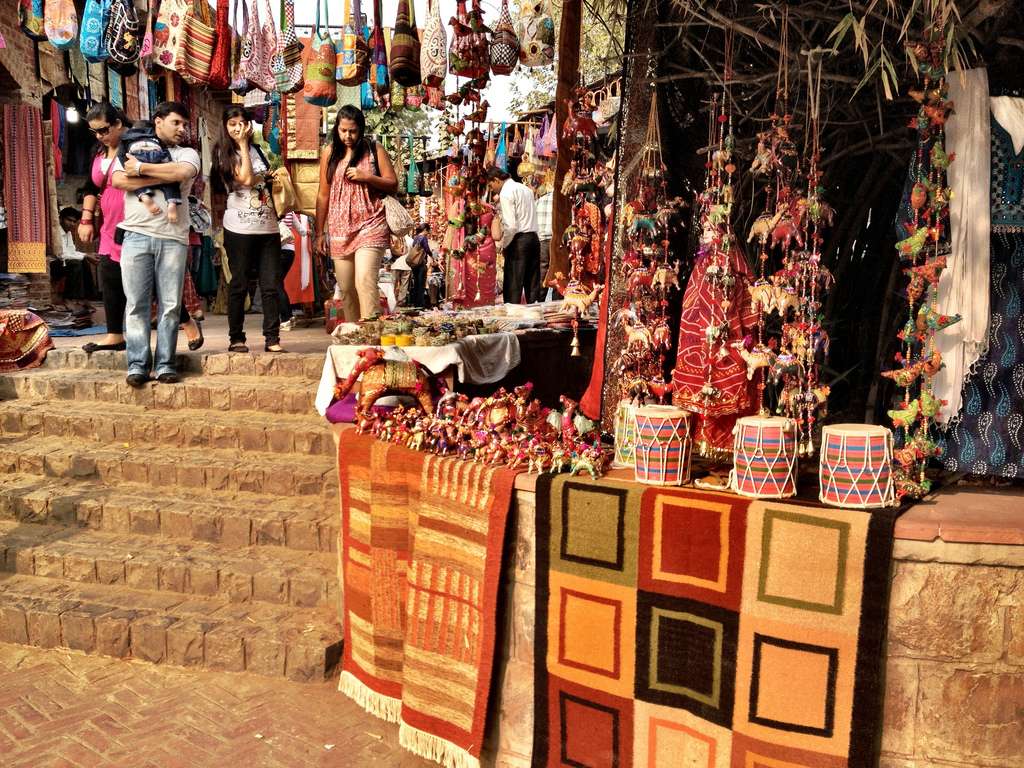Visit Dilli Haat