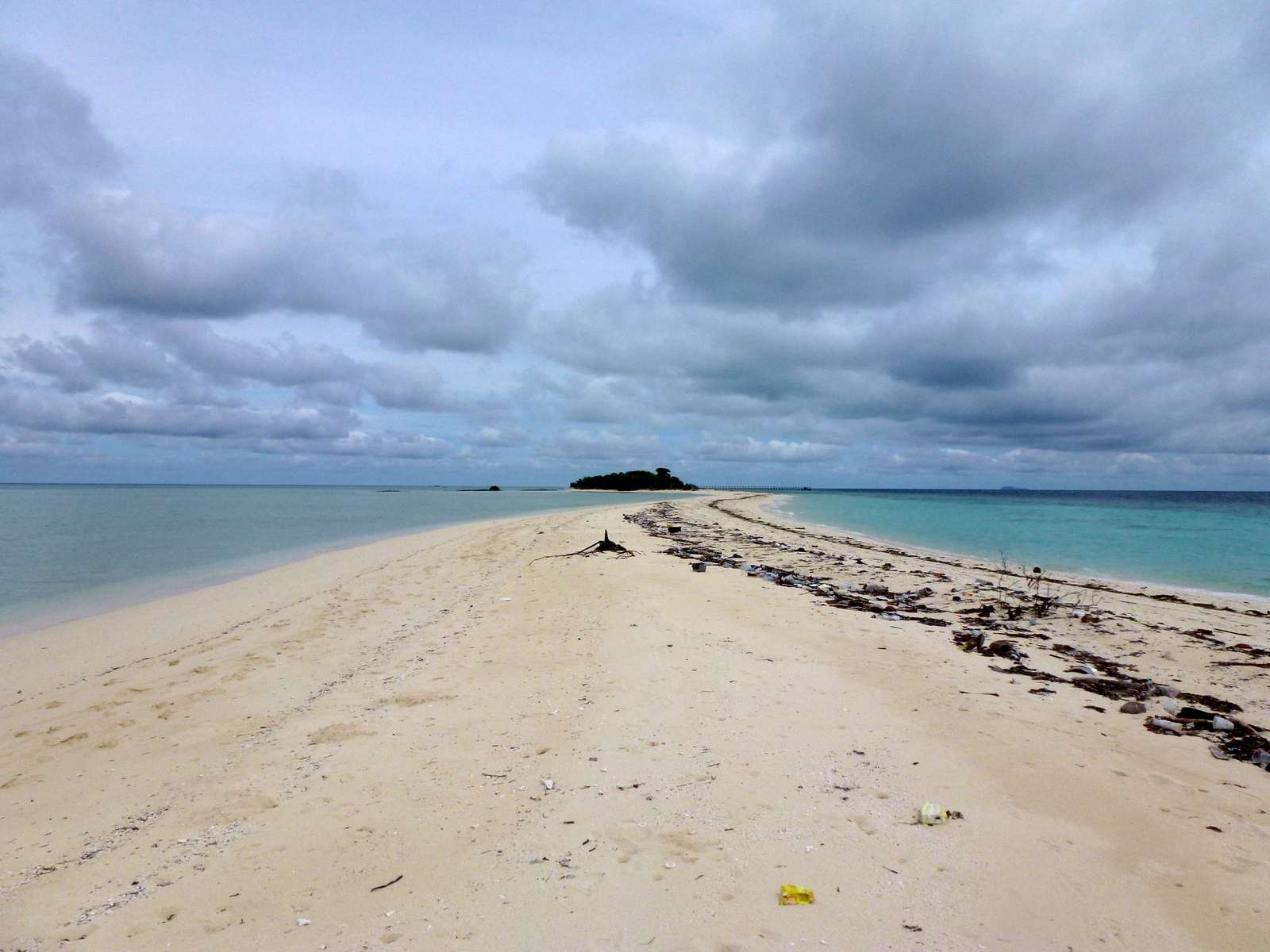 Kapalai Island Beach