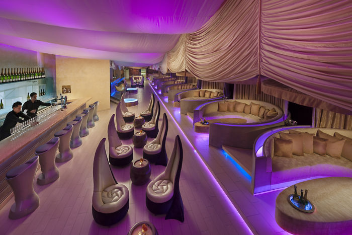 AQUA Restaurant & Bar at Mandarin Oriental