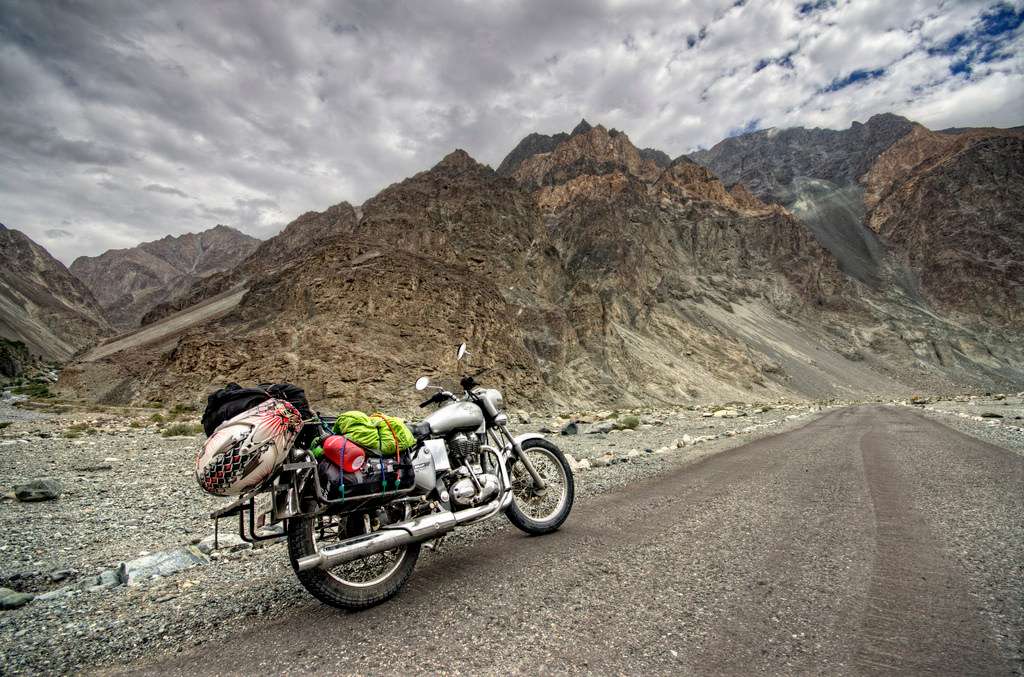 How to Rent a Bike for Ladakh Trip