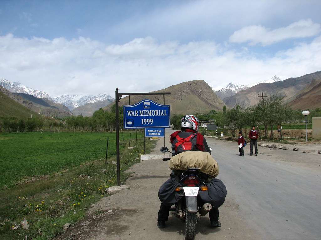 Route: 1 Delhi - Srinagar - Leh – Manali