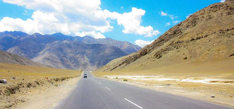 Srinagar to Leh Distance