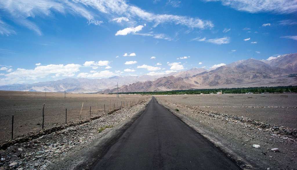 Things to Carry on Srinagar to Leh Road Trip